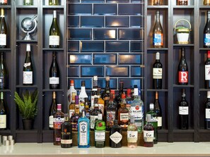 Bar (on property) - The Merchant's House, BW Signature Collection (Salisbury)