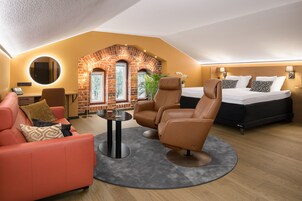 Hypo-allergenic bedding, individually decorated, individually furnished