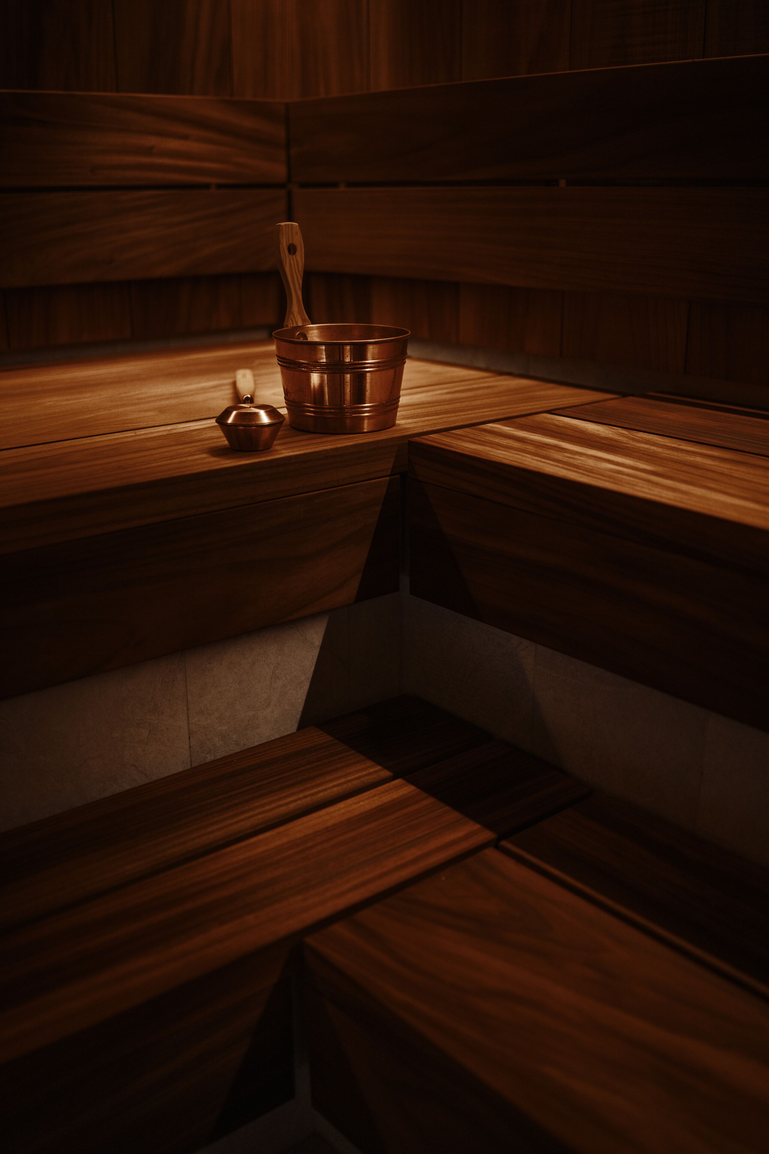 couples treatment room(s), sauna, hot tub, steam room, body treatments