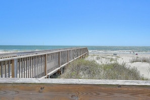 Nær stranden