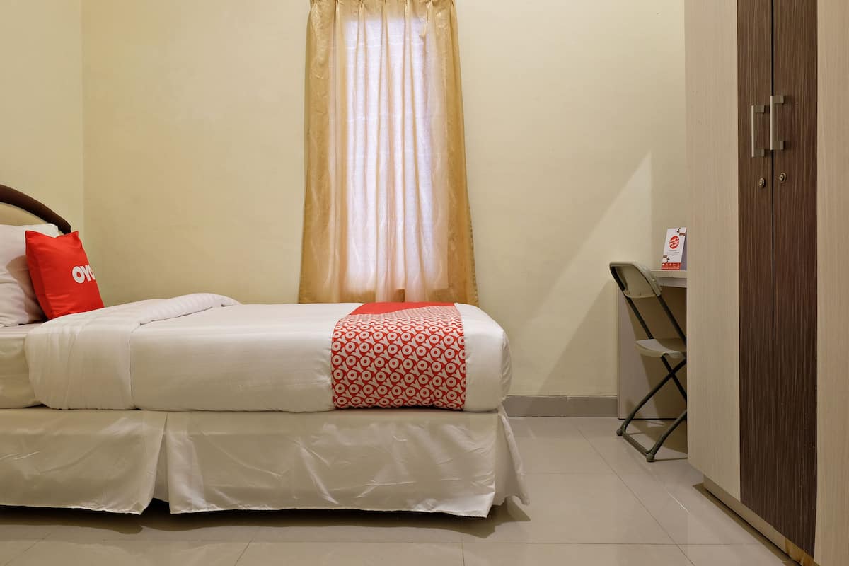Standard Single Room | Free WiFi, bed sheets