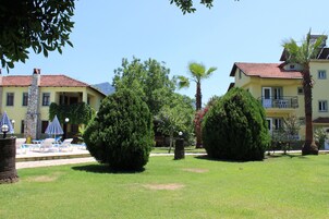 Premium bedding, minibar, in-room safe, individually decorated