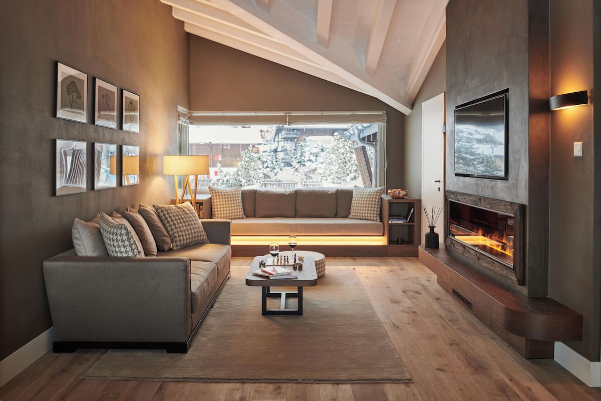 Suite | บริเวณนั่งเล่น | ทีวีจอแบน 70 ซม. พร้อมช่องเคเบิล, ทีวี, พื้นอุ่น