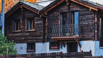 Cottage | 1 ๊ฐ์ ์นจ์ค, ์ ์๊ทน์ฑ ์นจ๊ตฌ, ๋ฏธ๋๋ฐ, ๊ฐ์ค ๋ด ๊ธ๊ณ