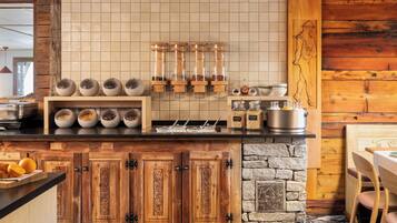 Free daily buffet breakfast