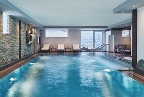 Piscina de natación o entrenamiento
