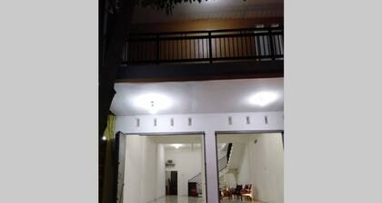 Yustin Family Homestay Syariah Malang