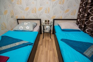 Standaard Twin kamer | Verduisterende gordijnen, een strijkplank/strijkijzer, gratis wifi