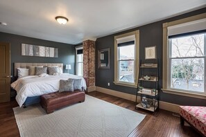 4 habitaciones, tabla de planchar con plancha y wifi gratis 