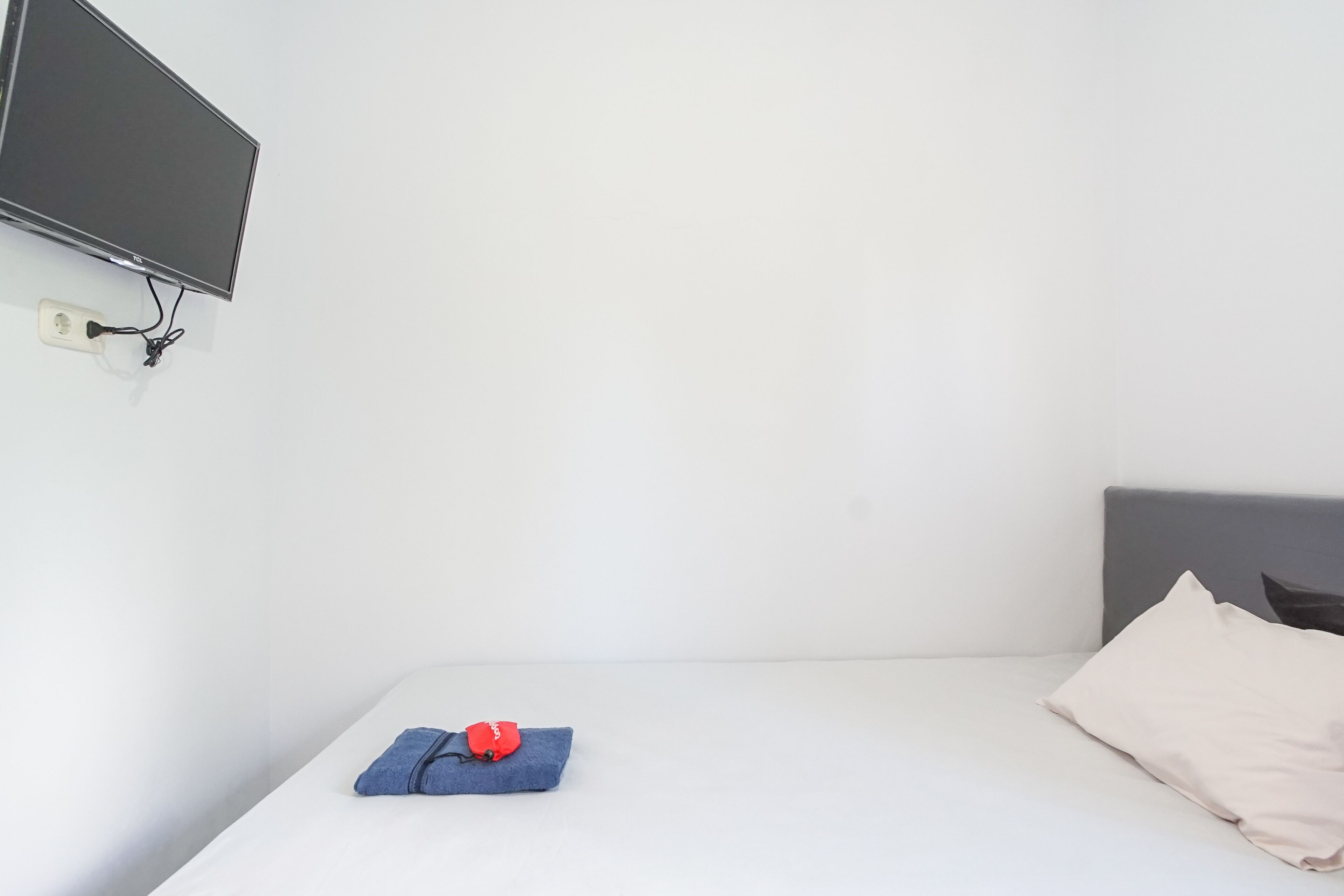 standard room | desk, free wifi, bed sheets