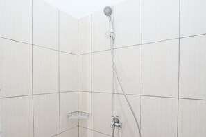 Standard Room | Bathroom