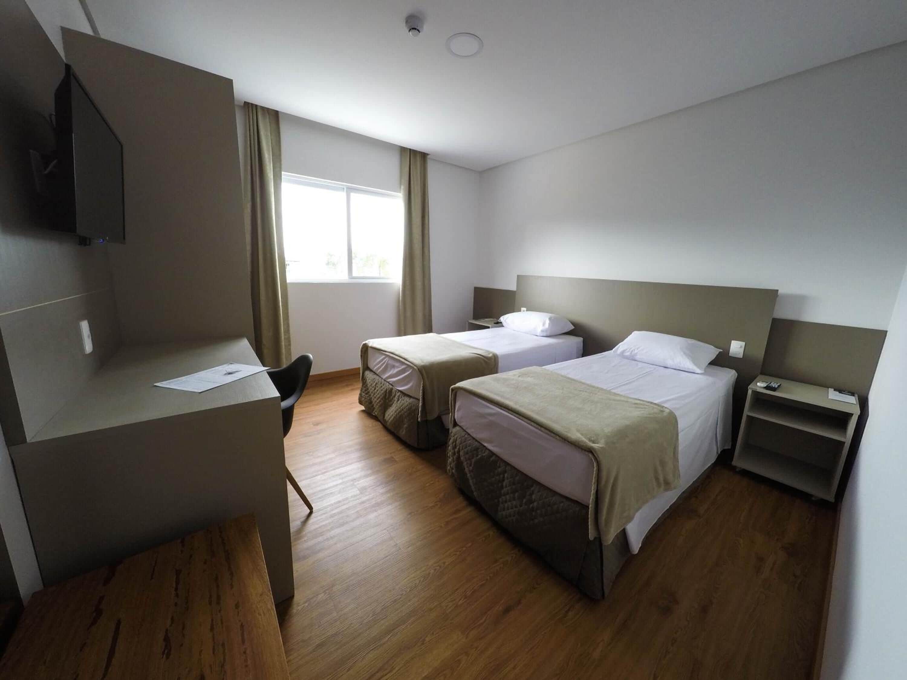 1 bedroom, minibar, desk, laptop workspace