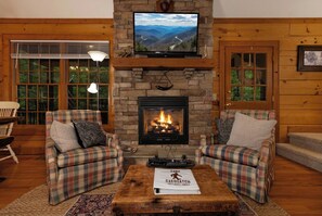 Smart-TV, Kamin, DVD-Player, Bücher