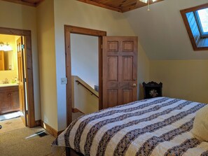 3 makuuhuonetta, silitysrauta/-lauta, vauvan matkasänky, ilmainen Wi-Fi