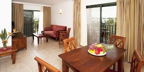 1 bedroom, soundproofing, iron/ironing board, free cribs/infant beds