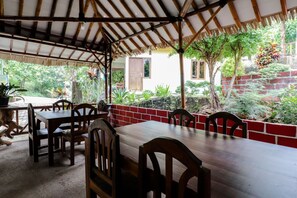 Restaurant - Rock Garden Homestay & Resto (Wonosari)