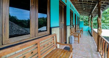 Rock Garden Homestay & Resto