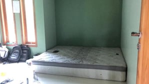Gambar tidak terklasifikasi, 3 dari 5, tombol