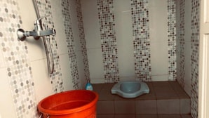 Gambar tidak terklasifikasi, 4 dari 5, tombol