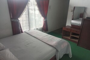 バンガロー 2 ベッドルーム | デスク、WiFi (無料)、ベッドシーツ