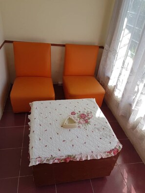 Bungalow 1 bedroom | Desk, free WiFi, bed sheets