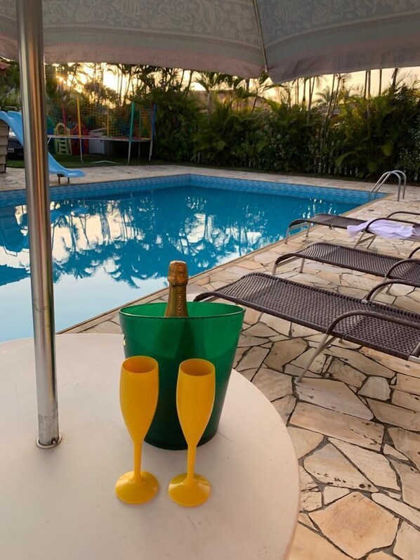 Ulkouima-allas, lämmitetty uima-allas