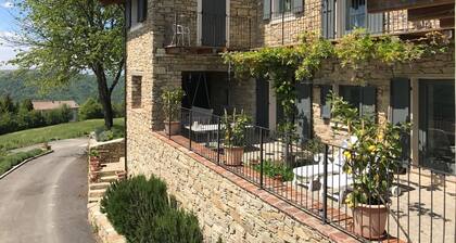 Unique Villa in unexplored italy with Alp views!