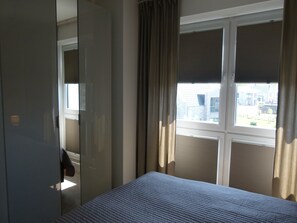 3 bedrooms, iron/ironing board, travel crib, free WiFi