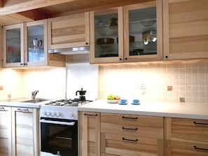 Fridge, oven, highchair