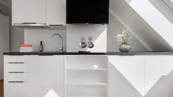 Large Studio with Kitchenette | Private kitchen | Mini-fridge, microwave, stovetop, espresso maker