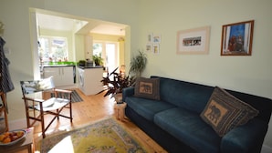 Unclassified image, 3 of 20, button - 2 Double Bedroom Bristol Home (Bristol)