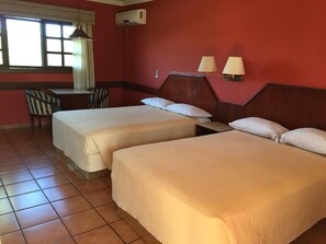 Minibar, laptop workspace, free WiFi