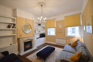 디지털 채널 시청  이 가능한 20인치 평면 TV, TV, 넷플릭스