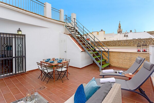 Apartment (3 Bedrooms) | Terrace/patio
