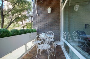 Apartment, 2 Bedrooms | Terrace/patio