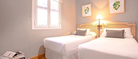 公寓 (2 Bedrooms) | 2 間臥室、熨斗/熨衣板、免費無線上網、床單