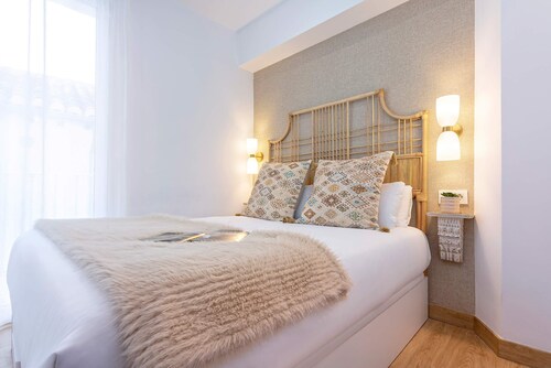 Prime Location, Cozy 2 Bedroom Apartment - Santo Cristo II