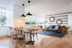 Apartment | Living area