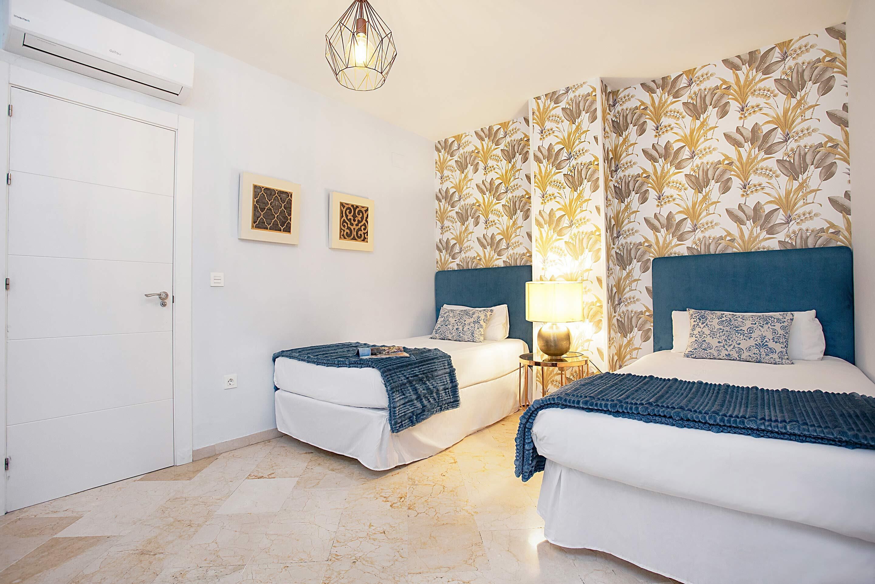 Apartment (4 Bedrooms)