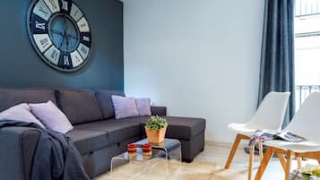 Departamento | Área de sala de estar | Televisión de 32 pulgadas con canales por cable