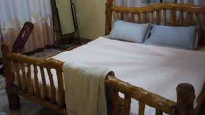 Standard Room | Iron/ironing board (on request), bed sheets - Mbara Safari Lodge and Resort (Kasese)
