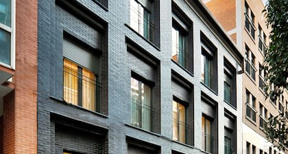 Home Art Apartments Salamanca