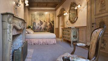 3 bedrooms, iron/ironing board, travel crib, WiFi