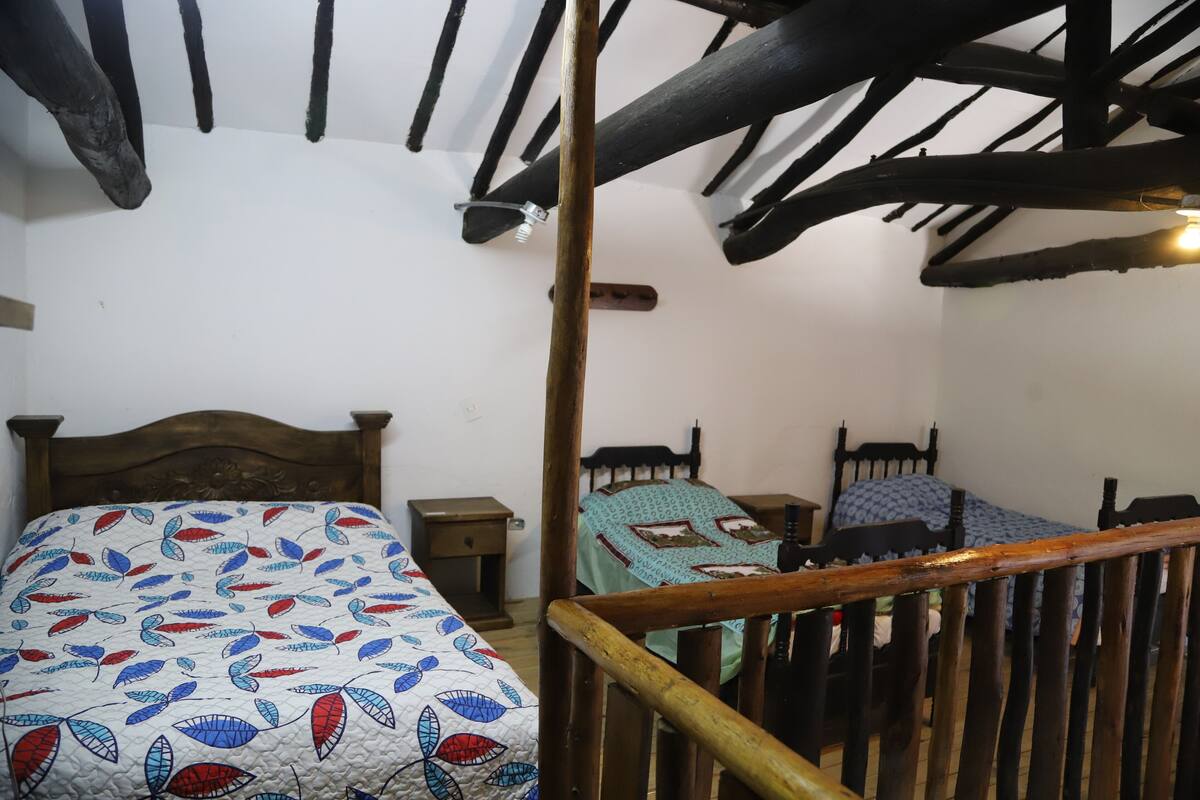 Familierom, flere senger (7 Guests) | Senger med Select Comfort-madrass og wi-fi (inkludert)