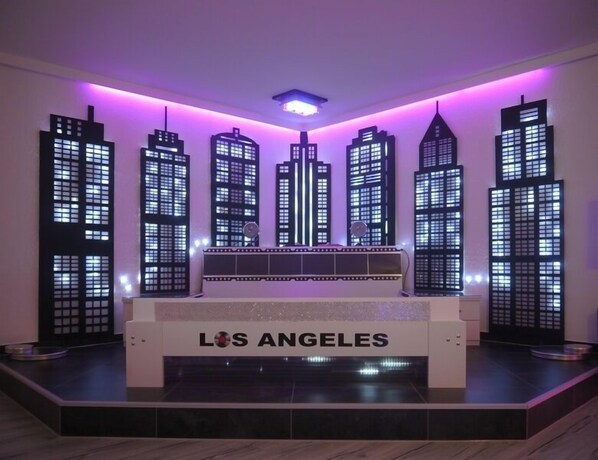 Junior Suite (Hollywood) | Individuelt innredet og wi-fi (inkludert)