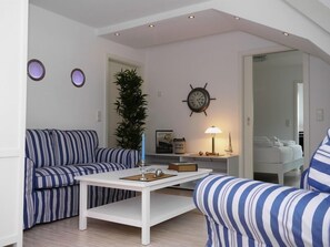 Suite (Kabine 2012) | Oppholdsområde | Flatskjerm-TV