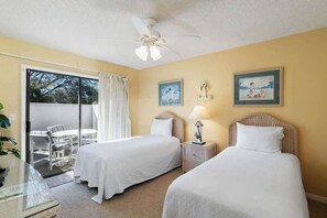 2 bedrooms, iron/ironing board, free WiFi, bed sheets - 46 Forest Hills Lane (Miramar Beach)