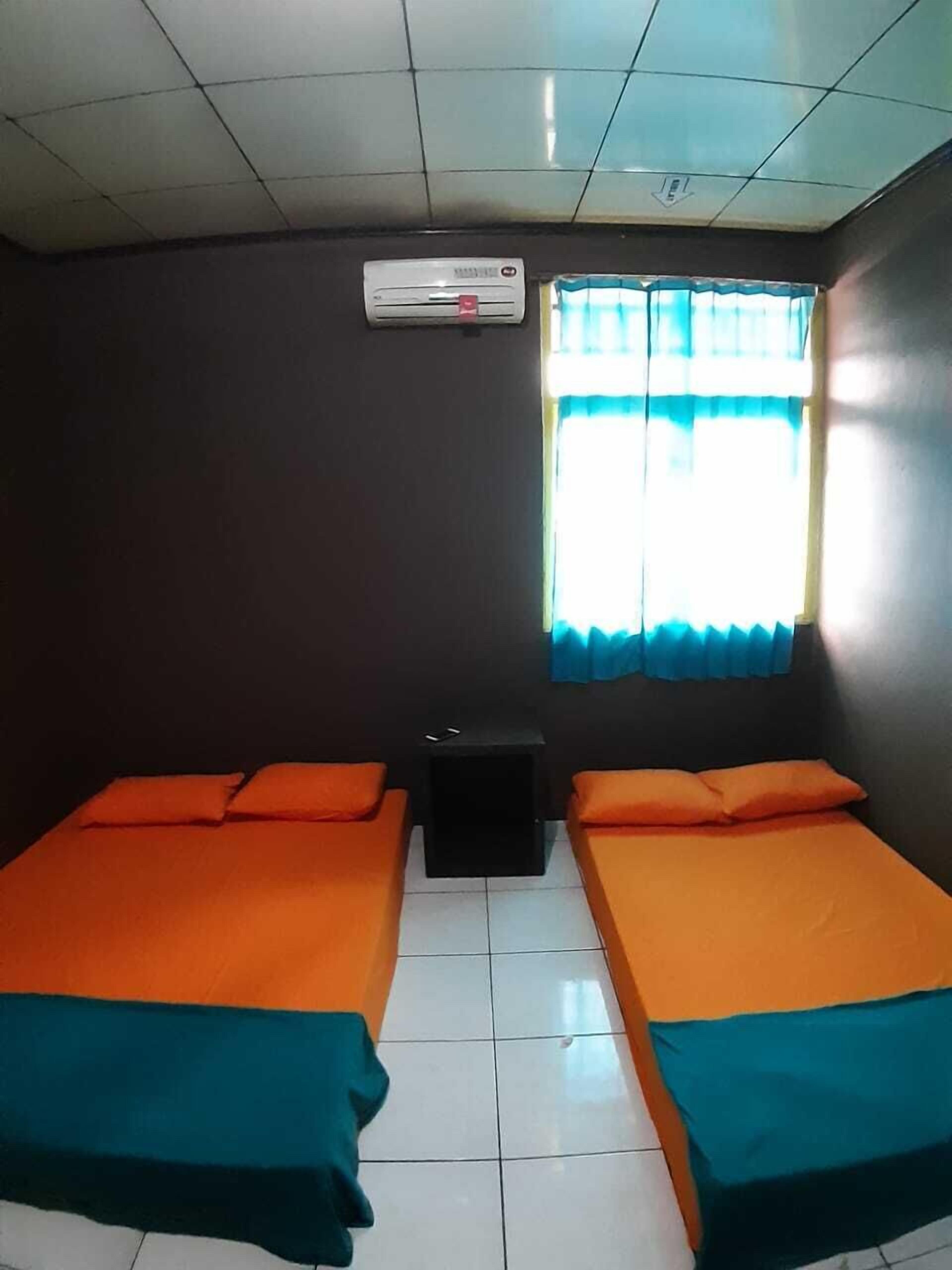 Basic Room, Private Bathroom | In-room safe, free WiFi