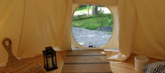 Roulotte et Tipi Insolites en Mené