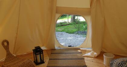 Roulotte et Tipi Insolites en Mené